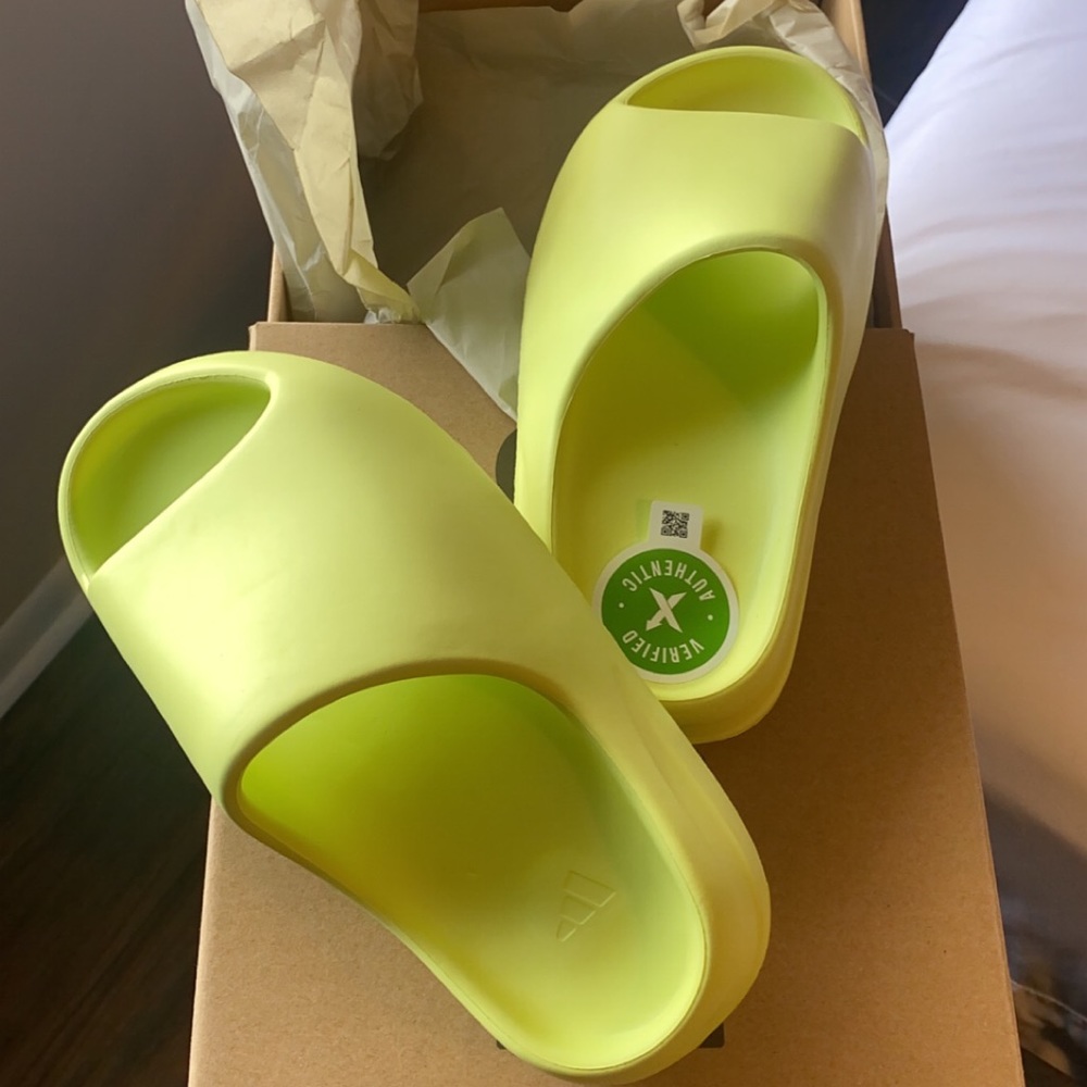 Green glow yeezy slide